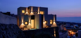 Ryolithos Suites