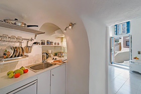 Santorini Paradise Cave House
