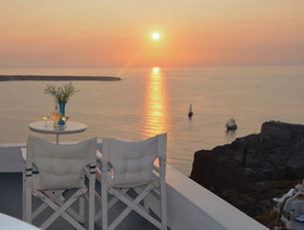 Santorini Paradise Cave House