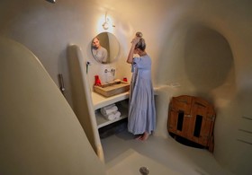 Santorini Paradise Cave House