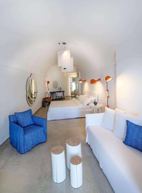Santorini Secret Suites & Spa