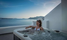 Santorini Secret Suites & Spa