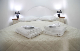 White Side Suites