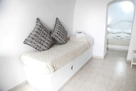 White Side Suites