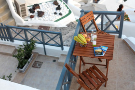 White Side Suites