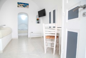 White Side Suites