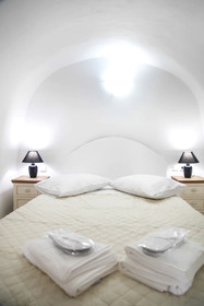 White Side Suites
