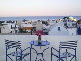 Ancient Thera Studios & Restaurant