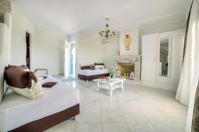 Pantheon Hotel