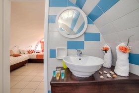 Pantheon Hotel