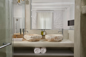 Petri Suites