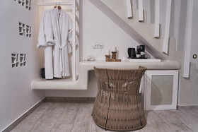 Petri Suites