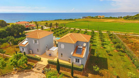 Betty's Villas
