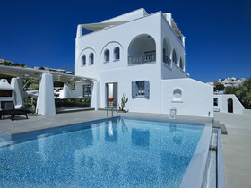 Christou Estate & Villas