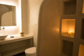 Amphitrite Suites Santorini