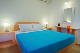 Athiri Santorini Family Friendly Hotel