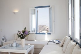 Athiri Santorini Family Friendly Hotel