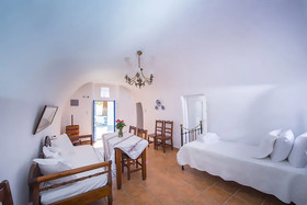Kadia Traditional Residencies