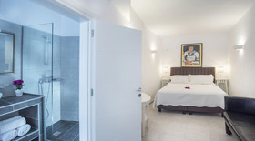 Kadia Traditional Residencies