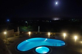 Moonlight Apartments Santorini