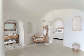 Mystique A Luxury Collection Hotel, Santorini