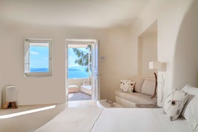 Mystique A Luxury Collection Hotel, Santorini