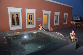 Nomikos Mansion