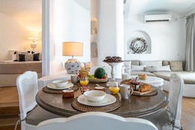 Ode Villa