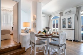 Ode Villa