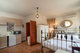 Rosepepper Villa
