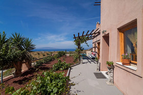 Rosepepper Villa