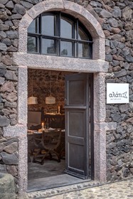 Vedema, a Luxury Collection Resort, Santorini