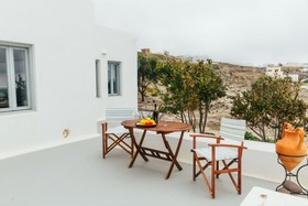 Wine & Wind House