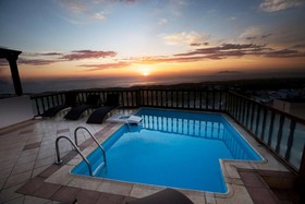 Amerisa Suites