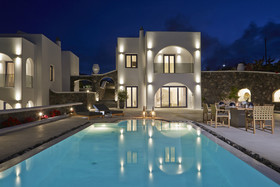 Amor Hideaway Villas