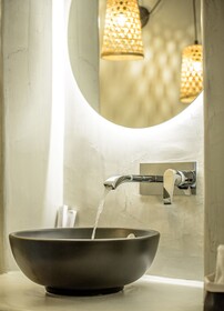 Anila Suites