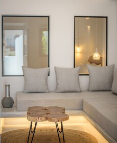 Anila Suites