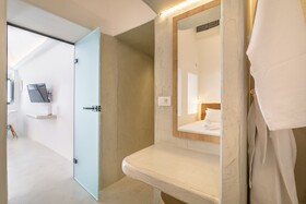 Anila Suites