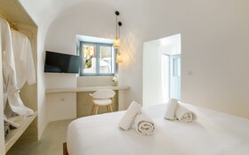 Anila Suites