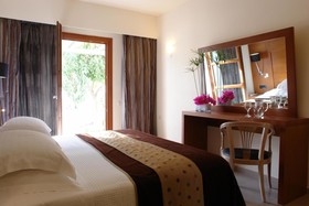 Aressana Spa Hotel and Suites