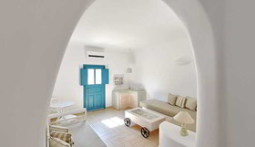 Evgenia Villas & Suites by Calm Collection