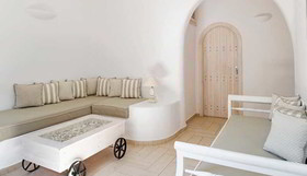 Evgenia Villas & Suites by Calm Collection