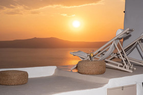 The Globe Suites
