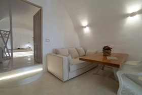 The Globe Suites