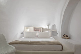 The Globe Suites