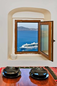Iriana Apartments