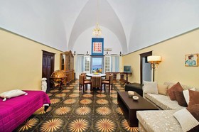 Iriana Apartments