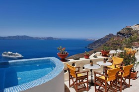 Iriana Apartments