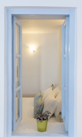 Kastro Suites