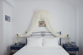 Kastro Suites